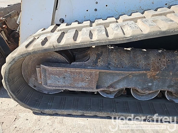 2019-bobcat-t740-image-17