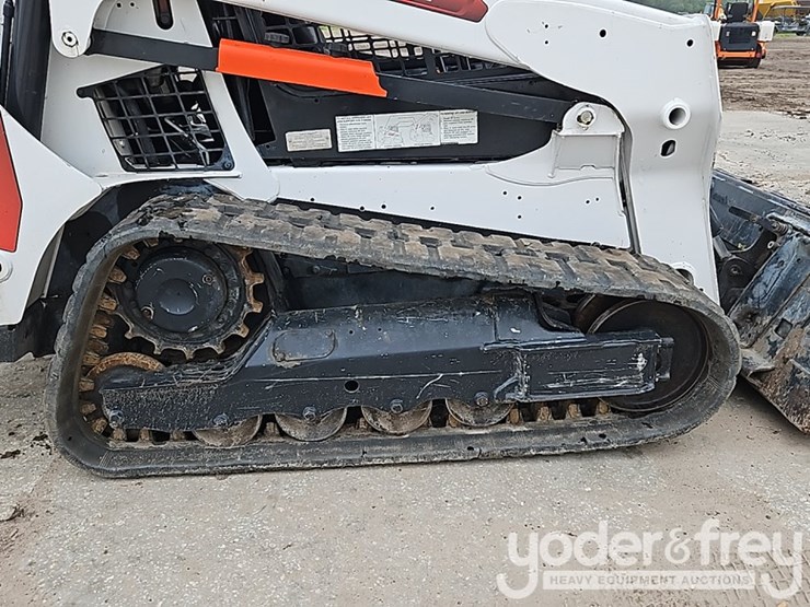2020-bobcat-t595-image-6