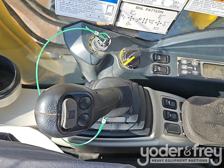 2018-kobelco-sk210-lc-10-image-39