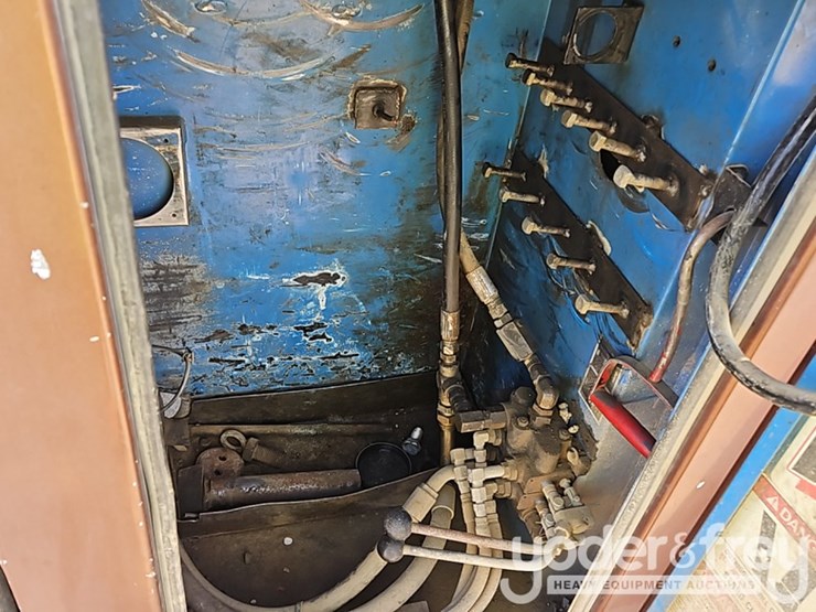 2016-international-durastar-4300-image-18