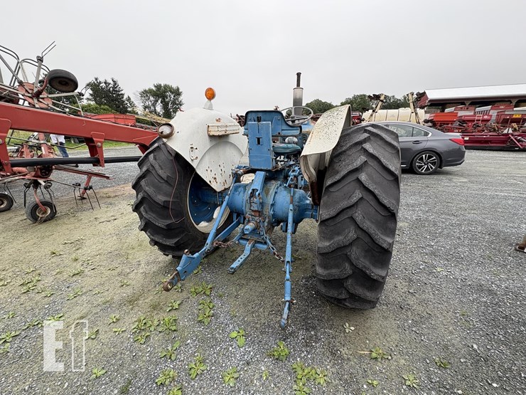 ford-4000-image-8