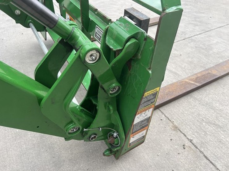 2024-john-deere-4066r-image-18