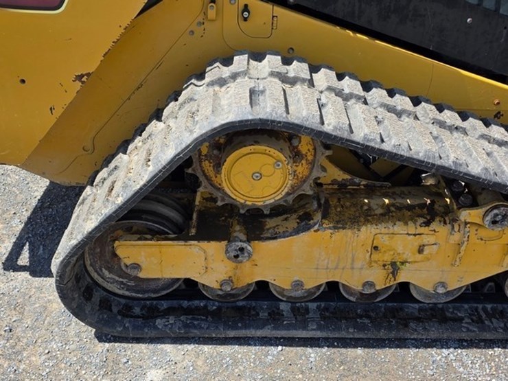 2021-caterpillar-289d3-image-11
