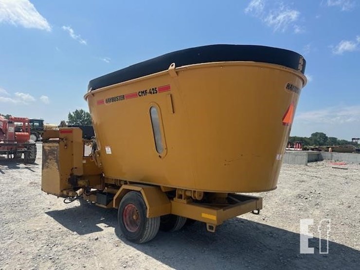 haybuster-cmf425-image-3