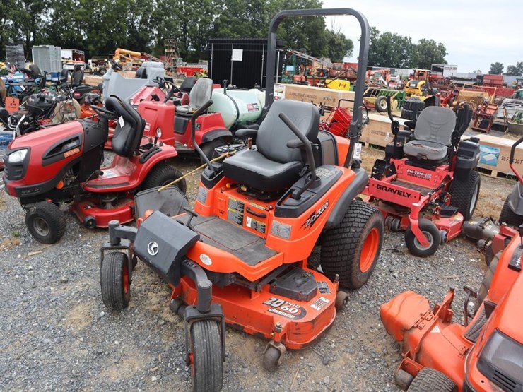 kubota-zd326-image-4