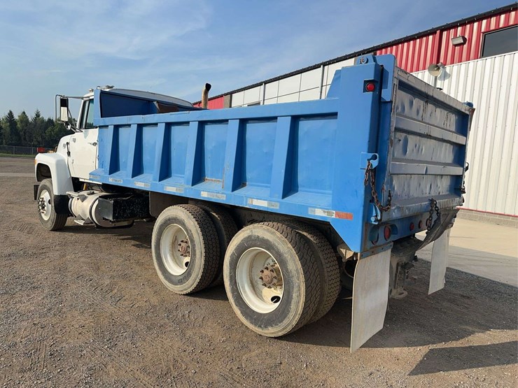 1982-ford-lt9000-image-4