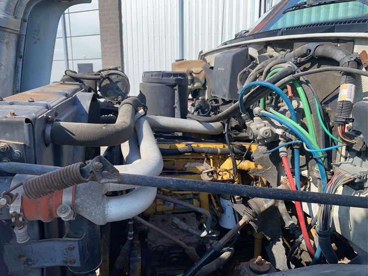 1994-gmc-c7h-s/a-bulk-fuel-truck-image-30