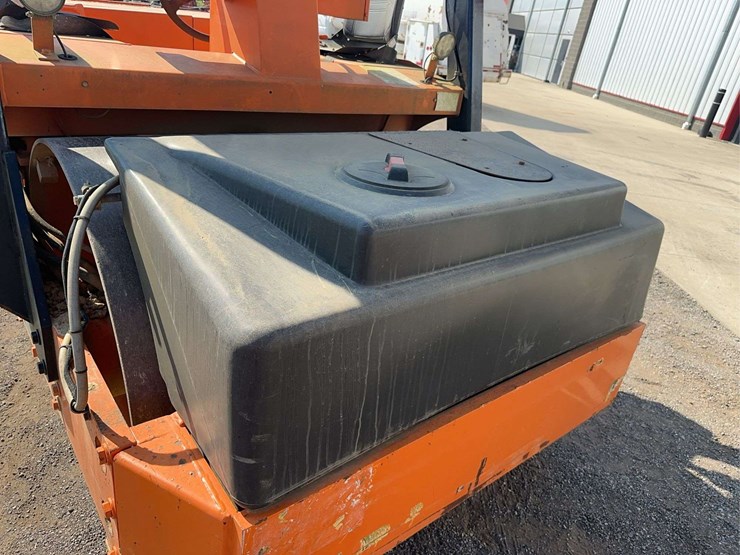 hypac-double-smooth-drum-asphalt-roller-image-13
