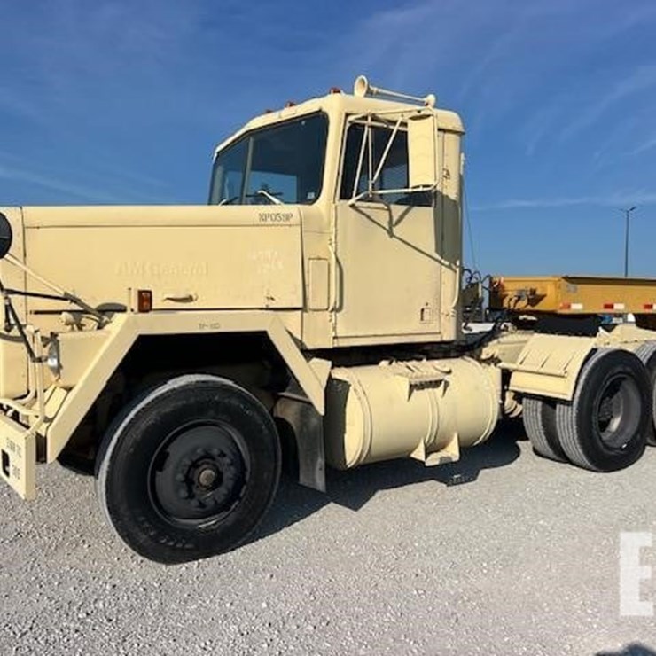1983 AM GENERAL M915A1