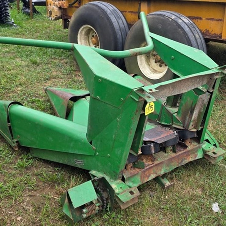 JOHN DEERE 2