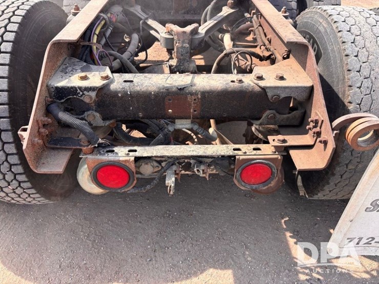 2003-kenworth-t800-image-36