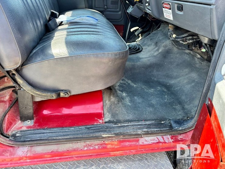 1992-ford-f700-image-69
