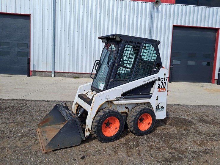 2016-bobcat-s70-image-1
