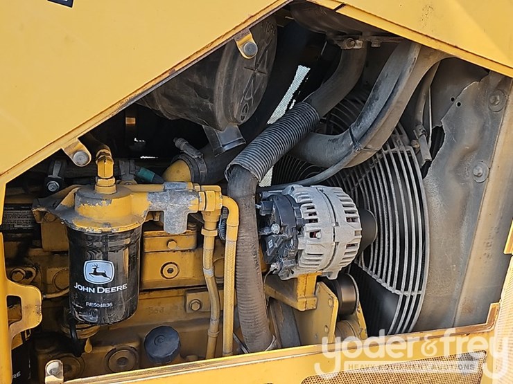 2015-deere-450j-image-27
