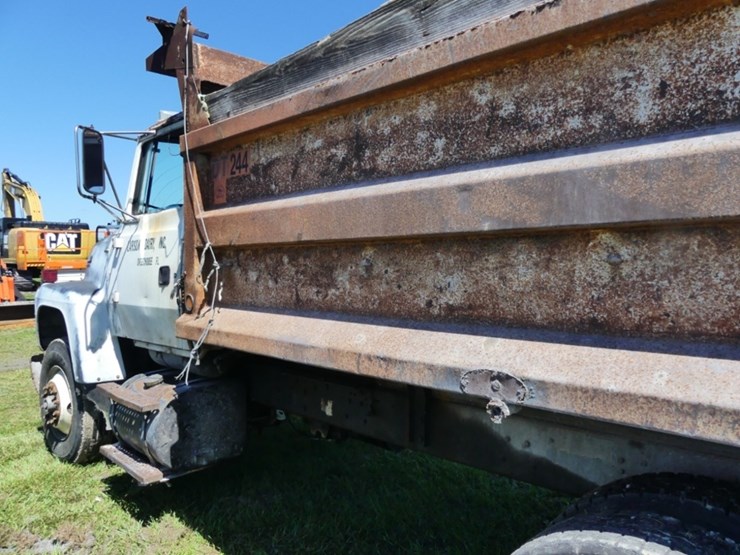 1991-ford-l8000-image-8