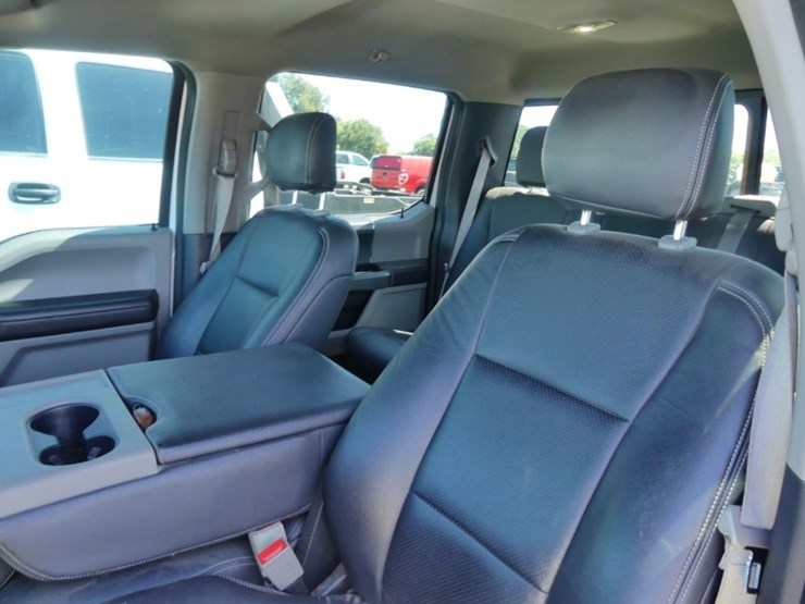 2020-ford-f150-xlt-image-13