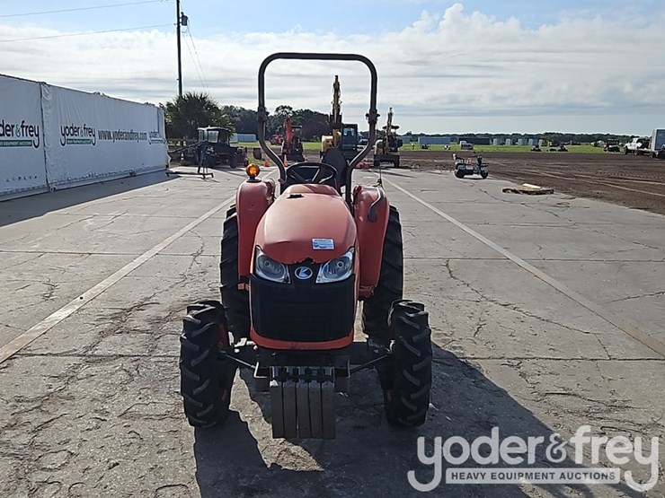 2014-kubota-l2501dt-image-10
