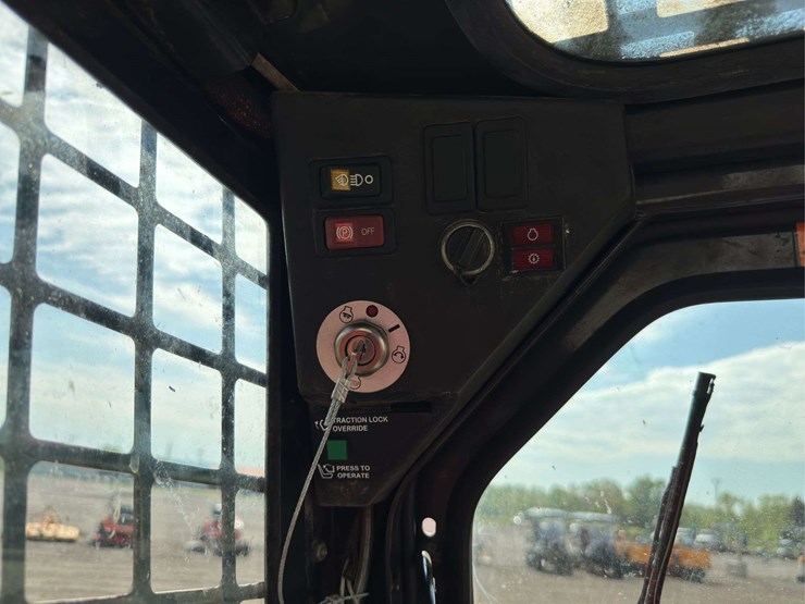 2018-bobcat-s70-image-27