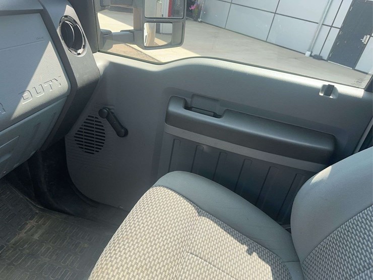 2016-ford-f350-image-39