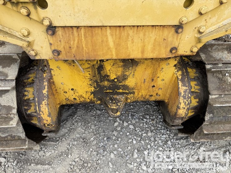 komatsu-d37p-5-image-18