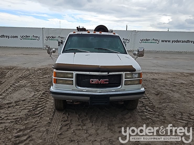 1997-gmc-3500-image-10