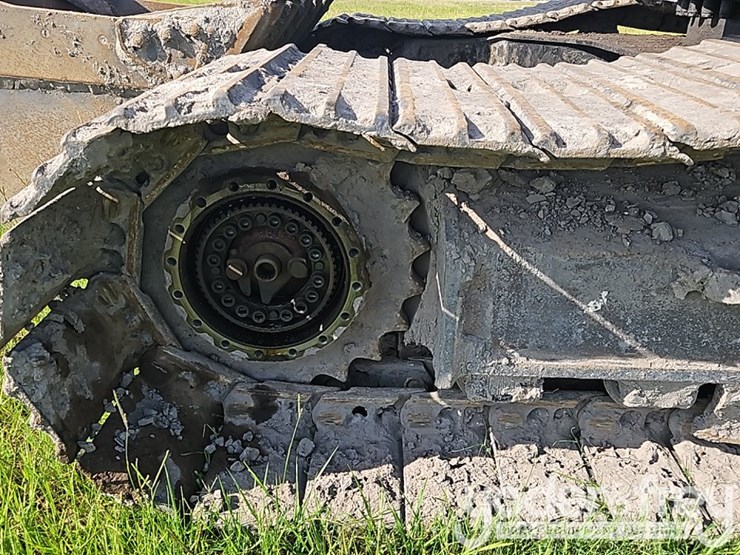 2015-caterpillar-329fl-image-21
