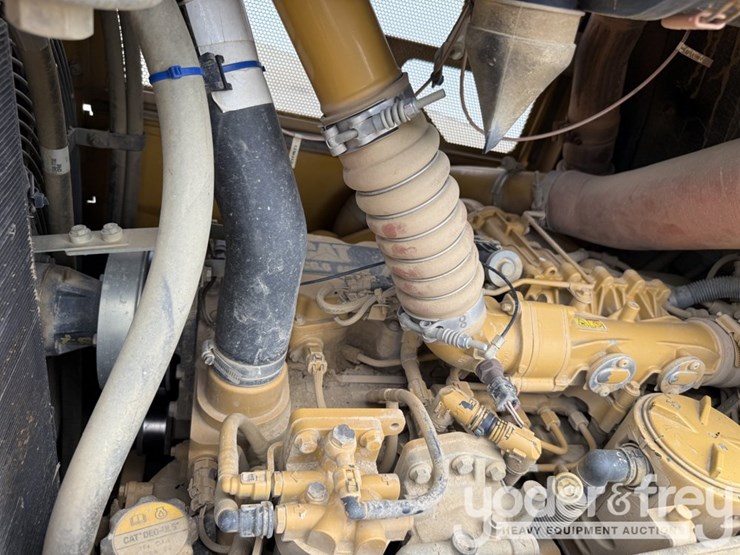 2012-caterpillar-d6n-xl-image-21