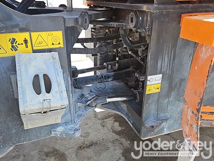 2019-doosan-dl250-5-image-19