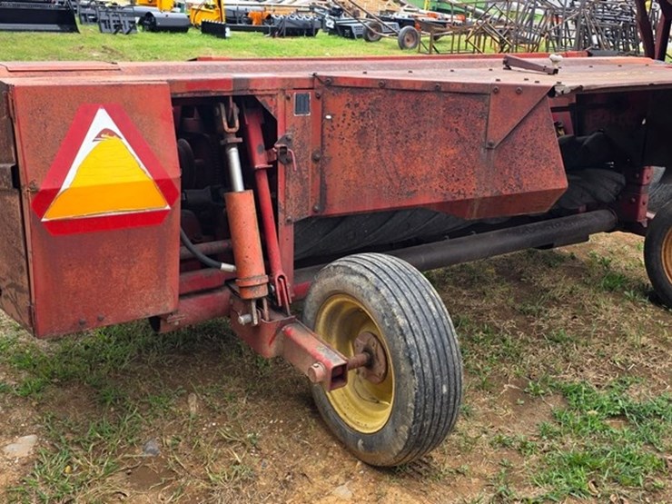 new-holland-474-image-4