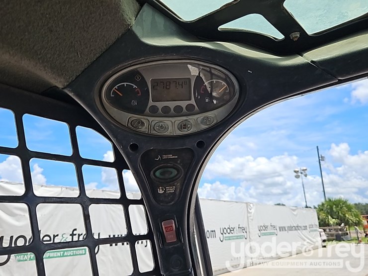 2019-bobcat-t740-image-30