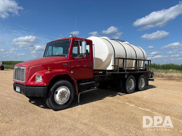 1995-freightliner-fl80-image-2