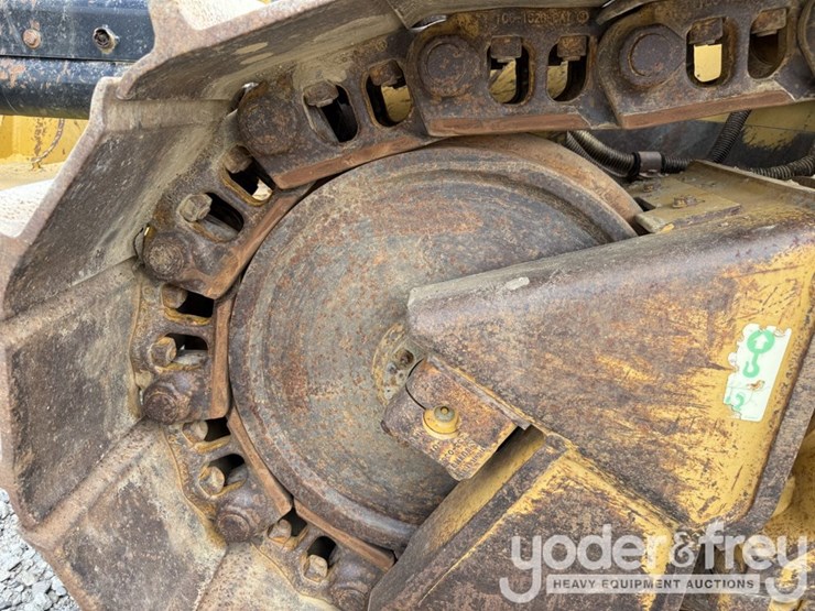 2015-caterpillar-d6n-xl-image-13