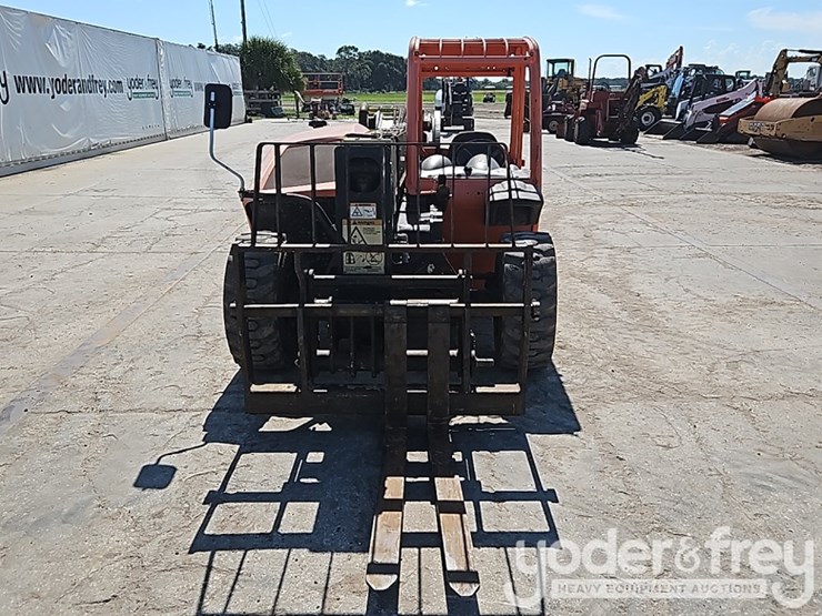 2018-jlg-g5-18a-image-10