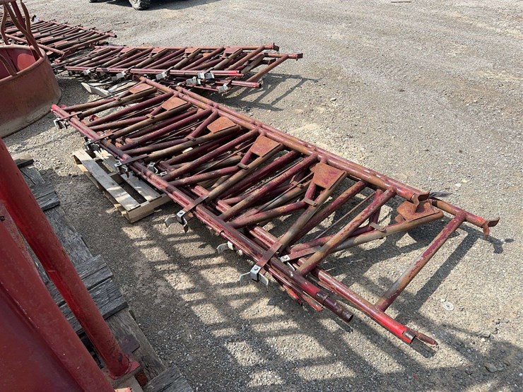 pallet-of-(3)-cattle-headlocks-image-2