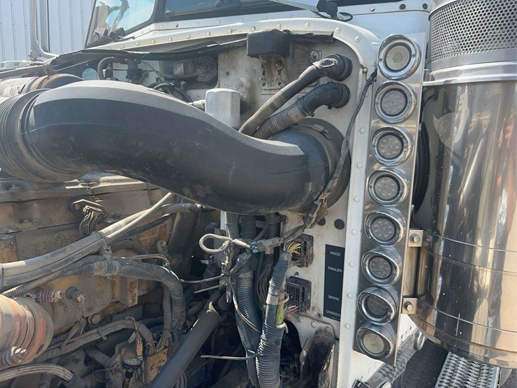 2006-peterbilt-378-image-30