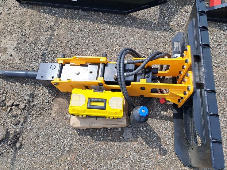 72"-breaker-image-1