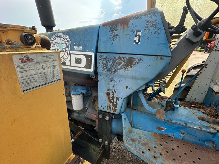 ford-6640-image-12