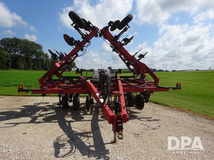 case-ih-5300-image-7