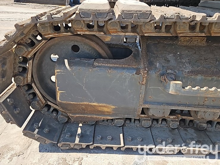 2019-volvo-ecr145el-image-22