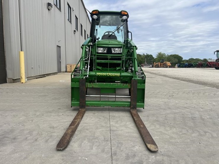 2024-john-deere-4066r-image-16