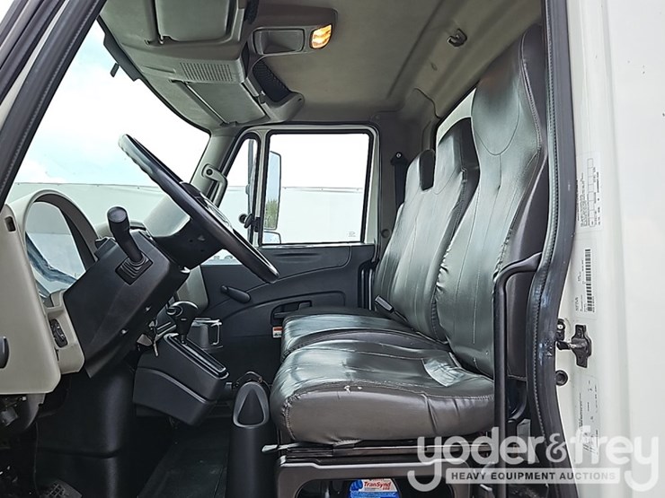 2015-international-durastar-4300-image-33