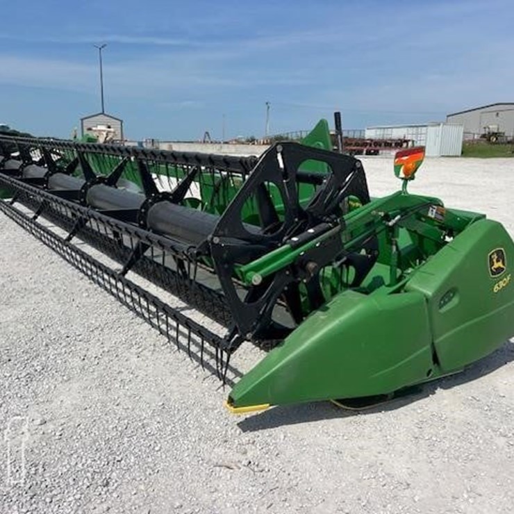 2009 JOHN DEERE 630F