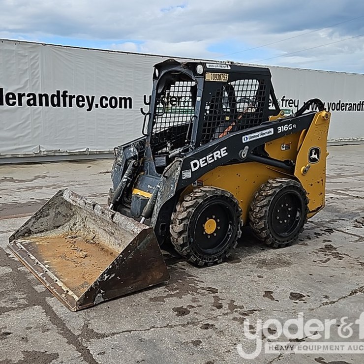 2019 DEERE 316GR