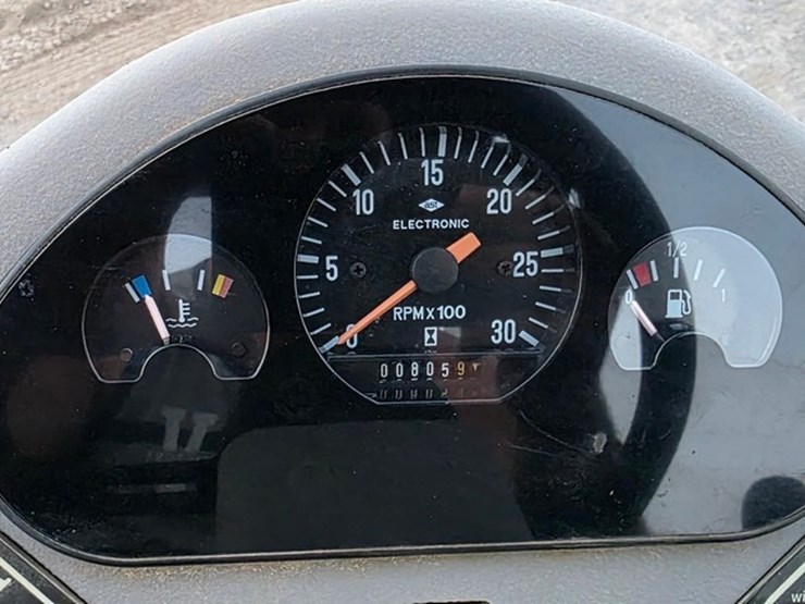 2016-volvo-sd45-image-48