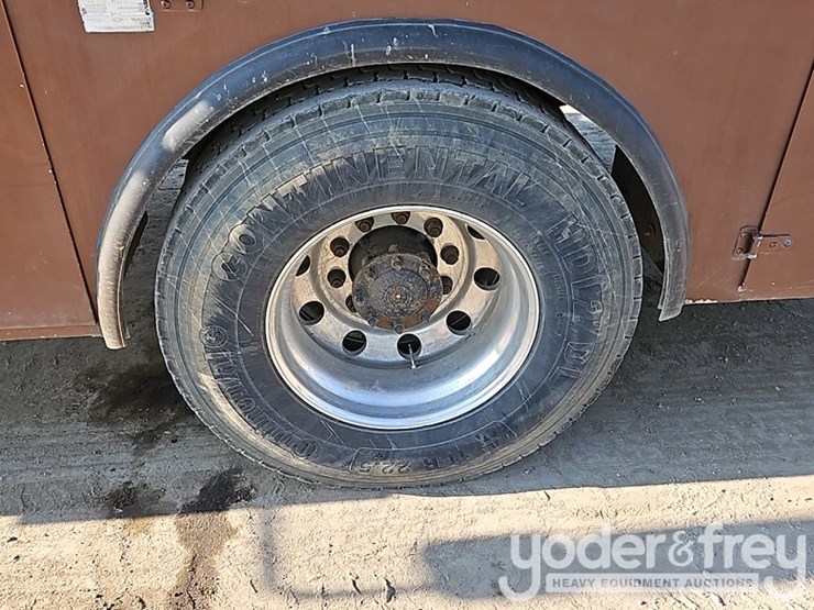 2016-international-durastar-4300-image-37