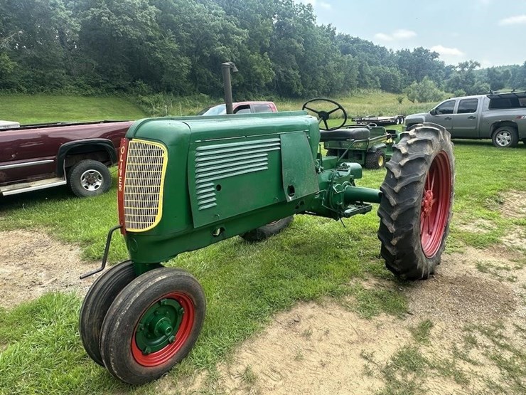 oliver-70-image-1