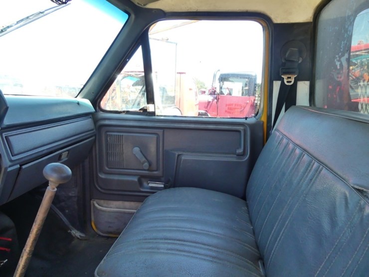 1994-ford-f600-image-10