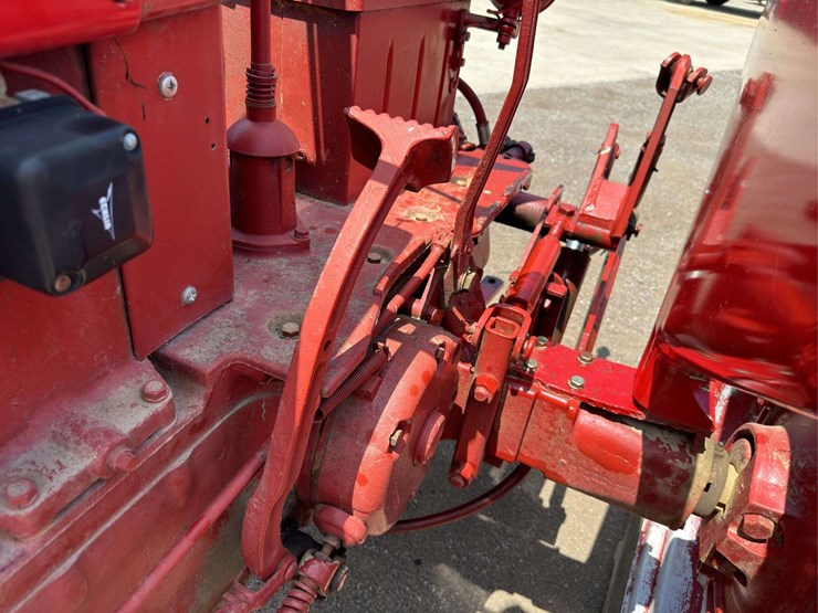 mccormick-farm-all-450-2wd-tractor-image-23