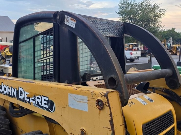 john-deere-250-image-19