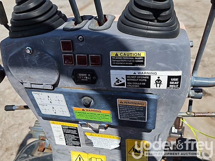 2018-kubota-k008-3-image-31